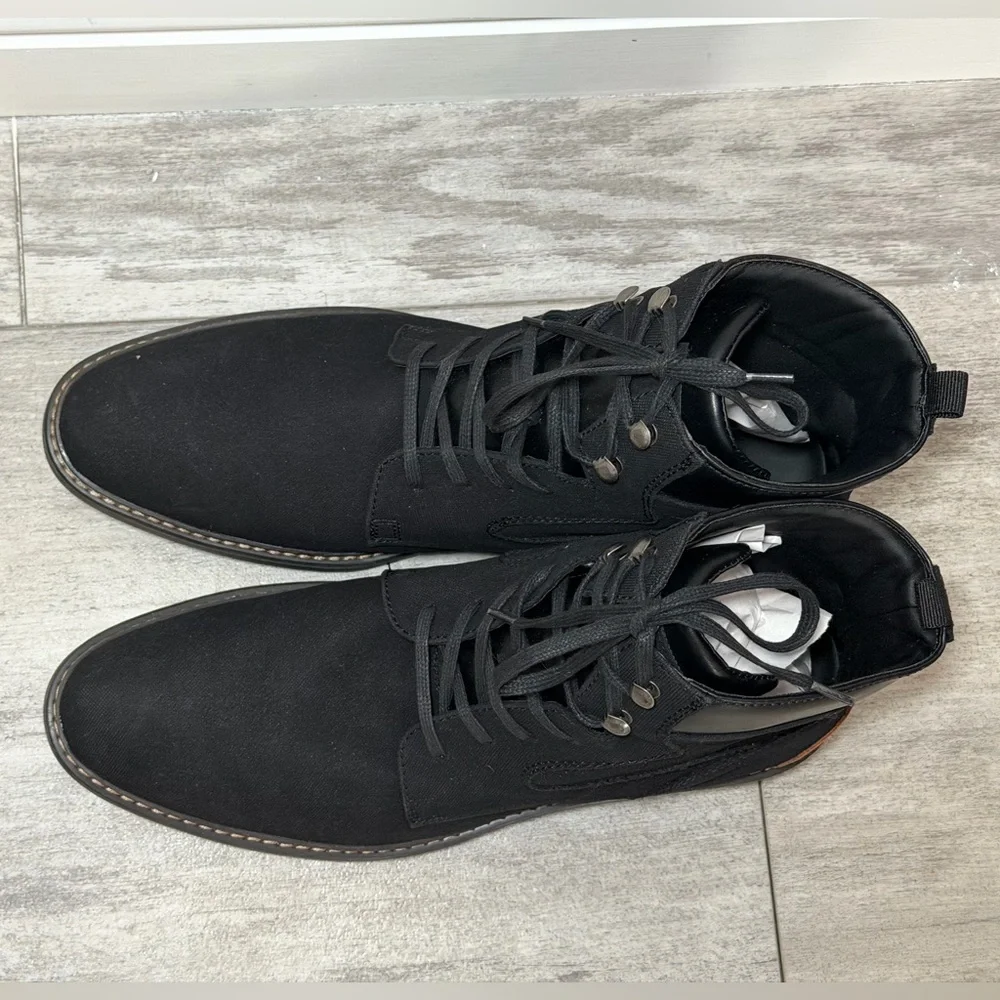 Men's Black Classic Lace-Up Boots